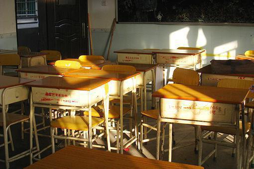 把妻子让给她的攻略对象后，她后悔了(完整版)全文免费阅读许寻罗芷怡谢千小说