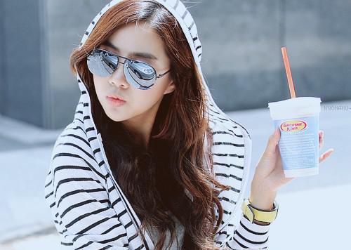 叶琛温子俞顾青免费全文无弹窗 跟他主动划界限后，他却跪在我面前求我爱他小说在线阅读