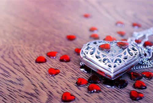 绿茶妹妹靠直播怼人圈钱许倩许婷小说免费试读