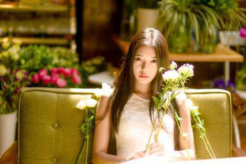 流产那天他在陪助理看极光，我转头卷款死遁了小说 流产那天他在陪助理看极光，我转头卷款死遁了佚名