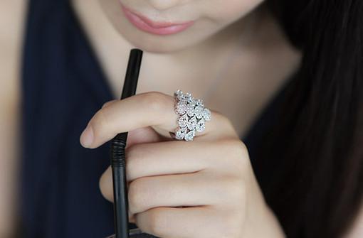 叶苜苜（饥荒年，我囤货娇养了古代大将军）全文免费阅读无弹窗大结局_（饥荒年，我囤货娇养了古代大将军）叶苜苜最新章节列表