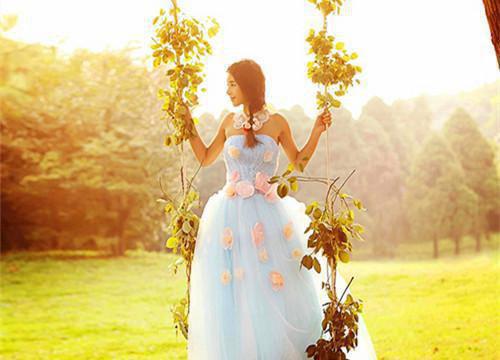 高温末世，我不当扶弟魔免费章节抢先阅读