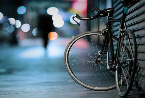 我爱的供养以铜臭为名孟敏李贤陈平实小说在线阅读