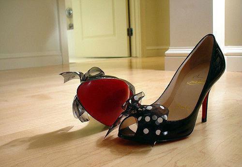 沈安然江禾程妄免费完结版 未婚妻的白月光回国，未婚妻主动赴约只为不让他留下遗憾沈安然江禾程妄小说阅读