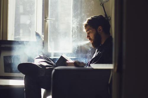 女帝死后，皇夫悔疯了小说全集免费阅读 谢兰庭季明云最新章节