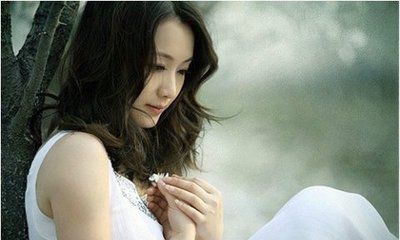 一世微凉,只因欠你个等待